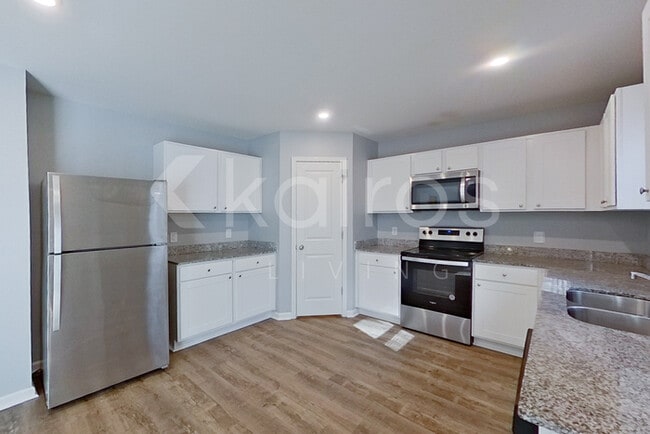 Photo - 2639 Provence Dr SE