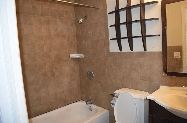 Photo - 138 Court St