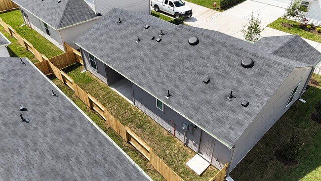 Photo - 30527 Bladnoch Ln
