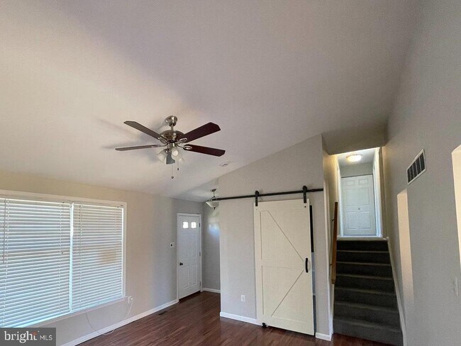 Photo - 101 Susquehanna Ct