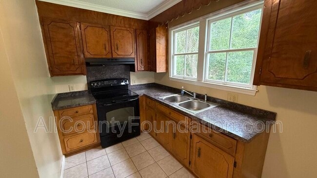 Photo - 818 W 2nd N St