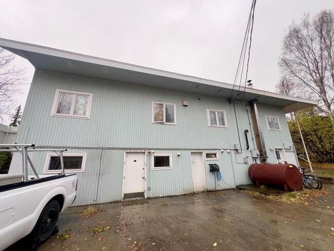 Building Photo - 11 Bonnie Ave Unit #D