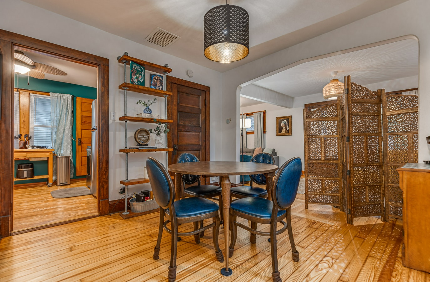 Photo - 827 Custer Ave