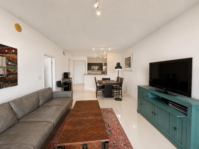 Photo - 550 Okeechobee Blvd Unit 626