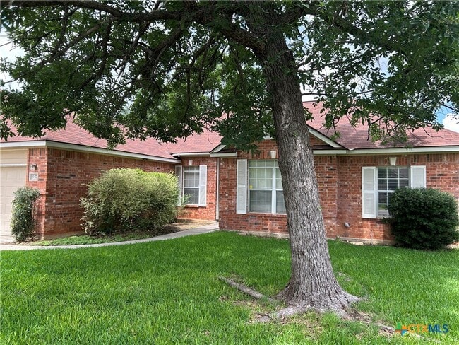 Building Photo - 947 River Rock