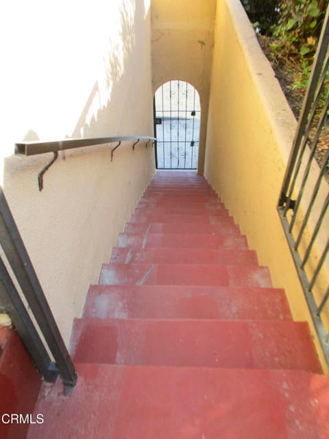 1 Waverly Dr