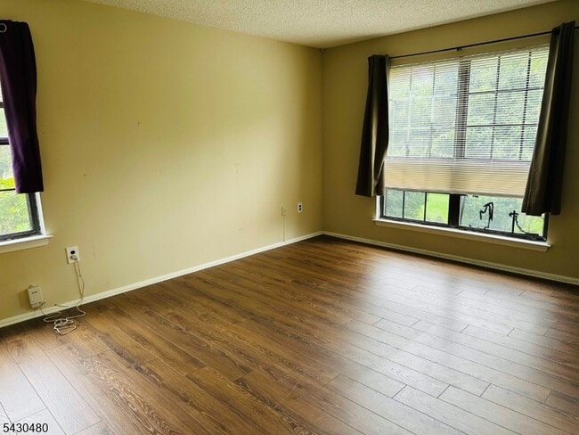 Photo - 122 Crabapple Ln Unit 122
