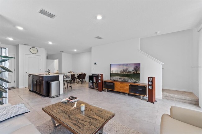 Photo - 45 BELLA LAGO Cir