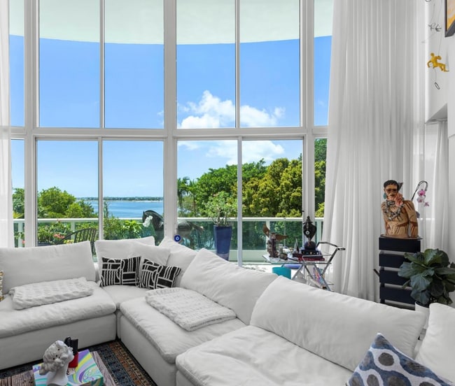 Building Photo - 2127 Brickell Ave Unit 503