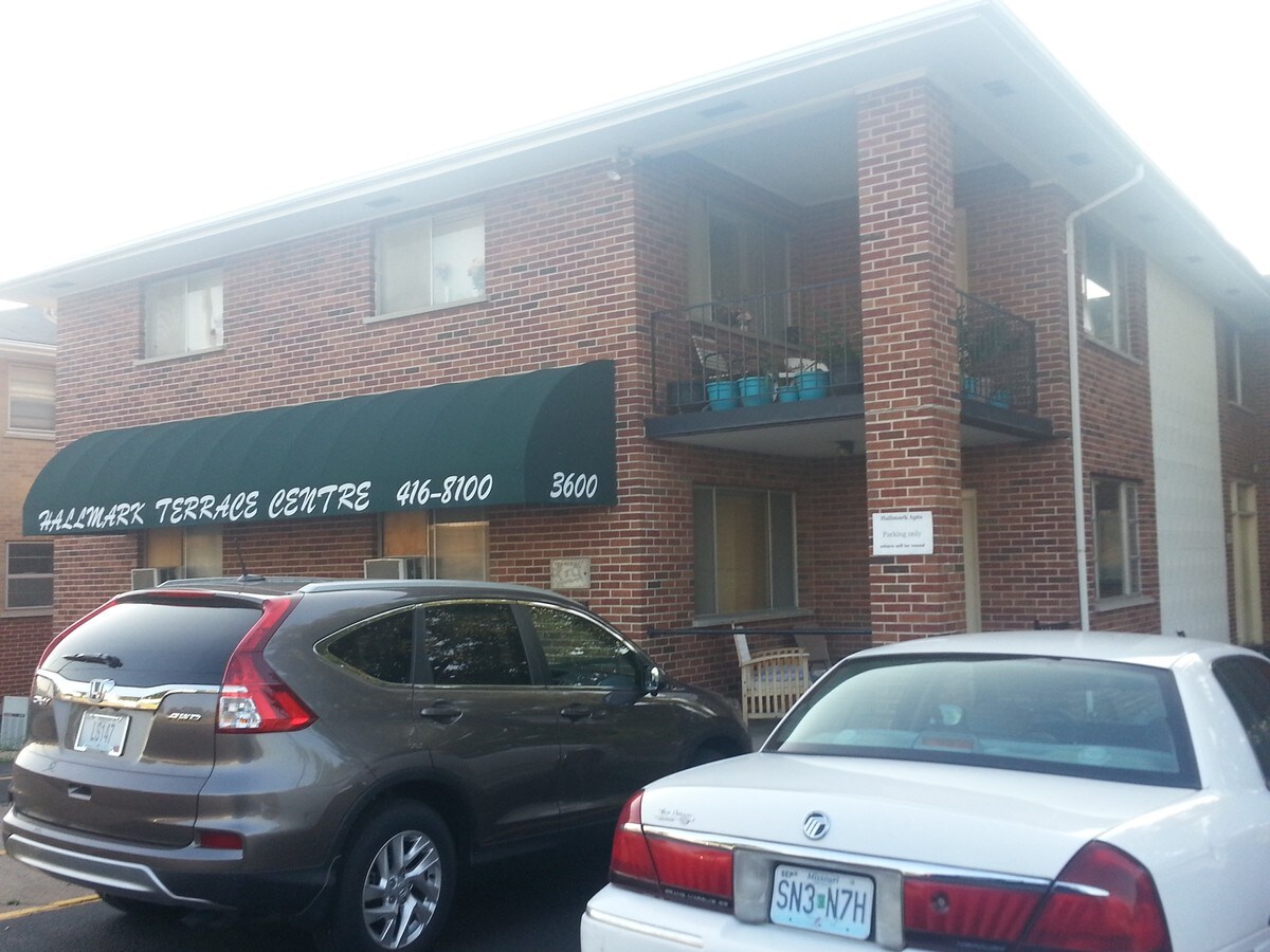 Photo - Hallmark Apartments