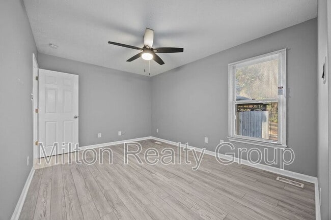 Photo - 4320 Falls Dr