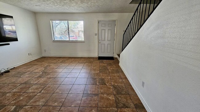 Photo - 6436 Kentwick Dr Unit 24/9