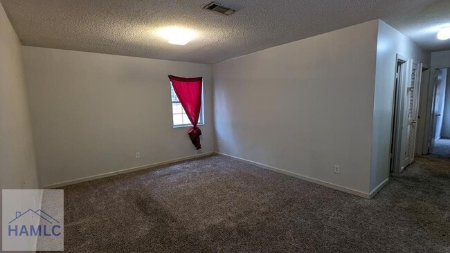 Photo - 132 Rolland St