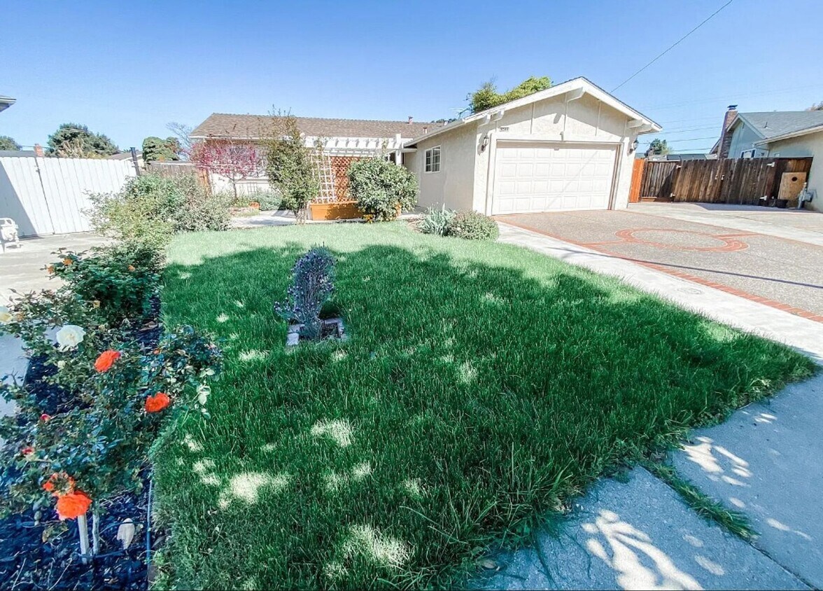 BEAUTIFUL HOME IN DESIREABLE CENTERVILLE, ... - BEAUTIFUL HOME IN DESIREABLE CENTERVILLE, ...