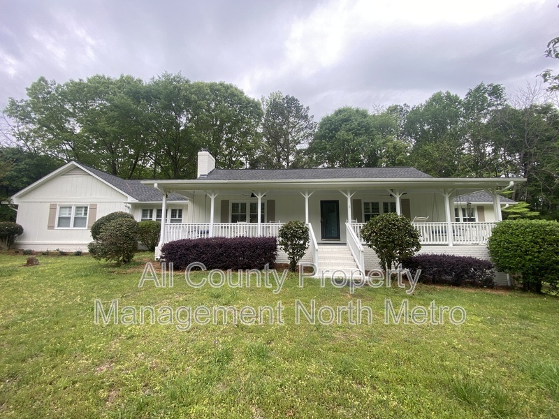 Photo - 480 Simmons Hill Road