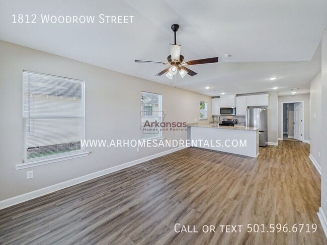 Photo - 1812 S Woodrow St