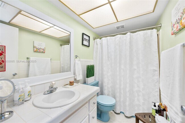 Photo - 11960 NE 19th Dr Unit 17