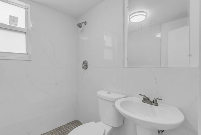 Photo - 7619 Abbot Unit 9