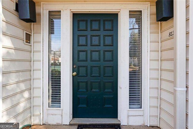 Photo - 813 Serramonte Dr