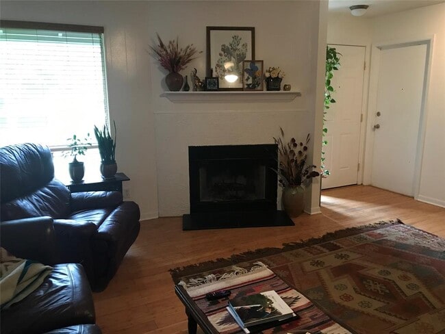 Photo - 2602 Hidden Oaks Dr