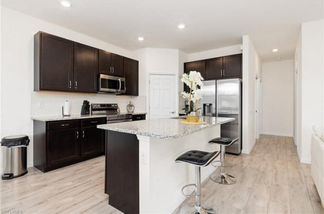 Photo - 1706 NE 10th Ln