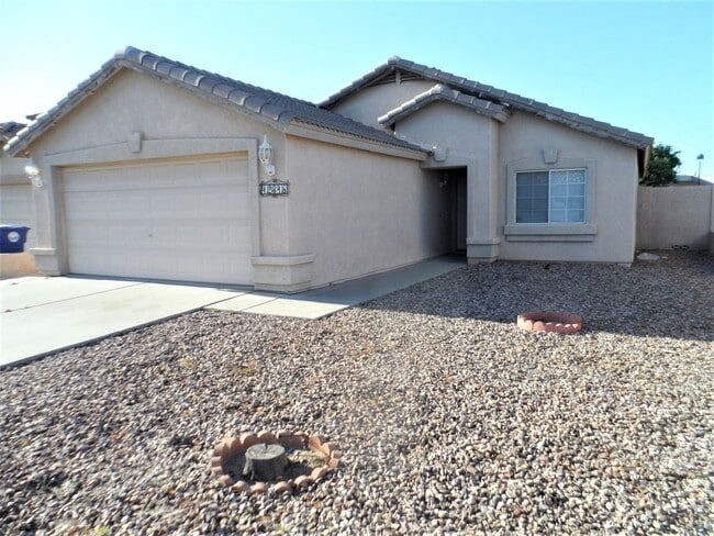 Photo - Great 3 Bedroom, Cul-de-Sac, All Appliances!