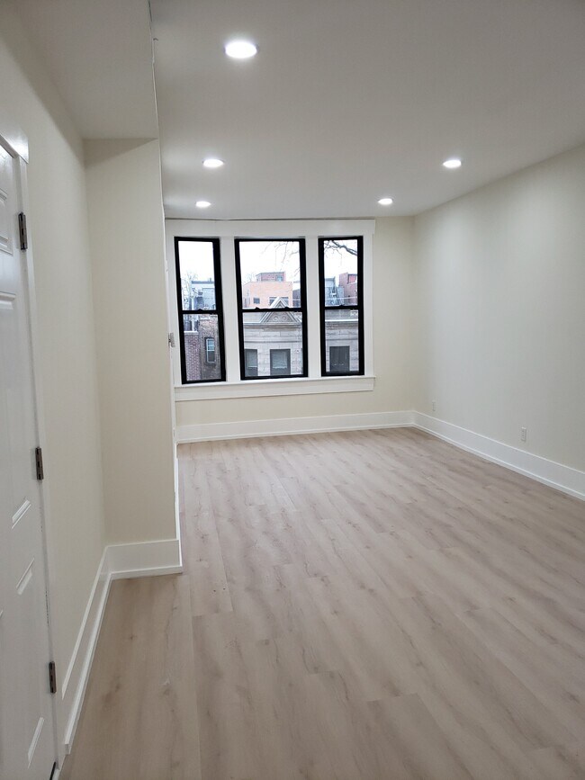 Photo - 944 N Damen Ave Unit 2F