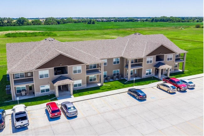 Cottonwood Crossing - Cottonwood Crossing Apartments