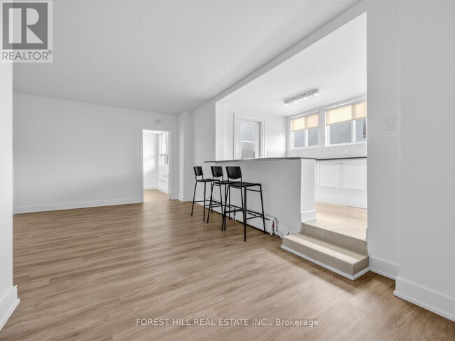 Photo - 70 Spadina Rd Unité PHD