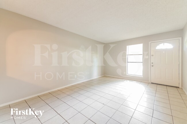 1205 Colony Dr