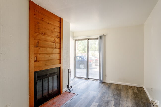1HAB, 1BA - 450SF (planta baja)