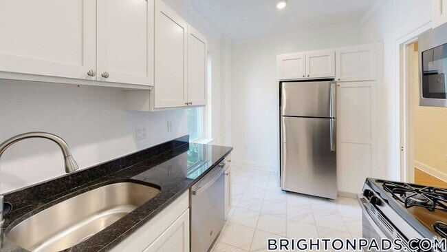 Building Photo - 75 Kilsyth Terrace Rental