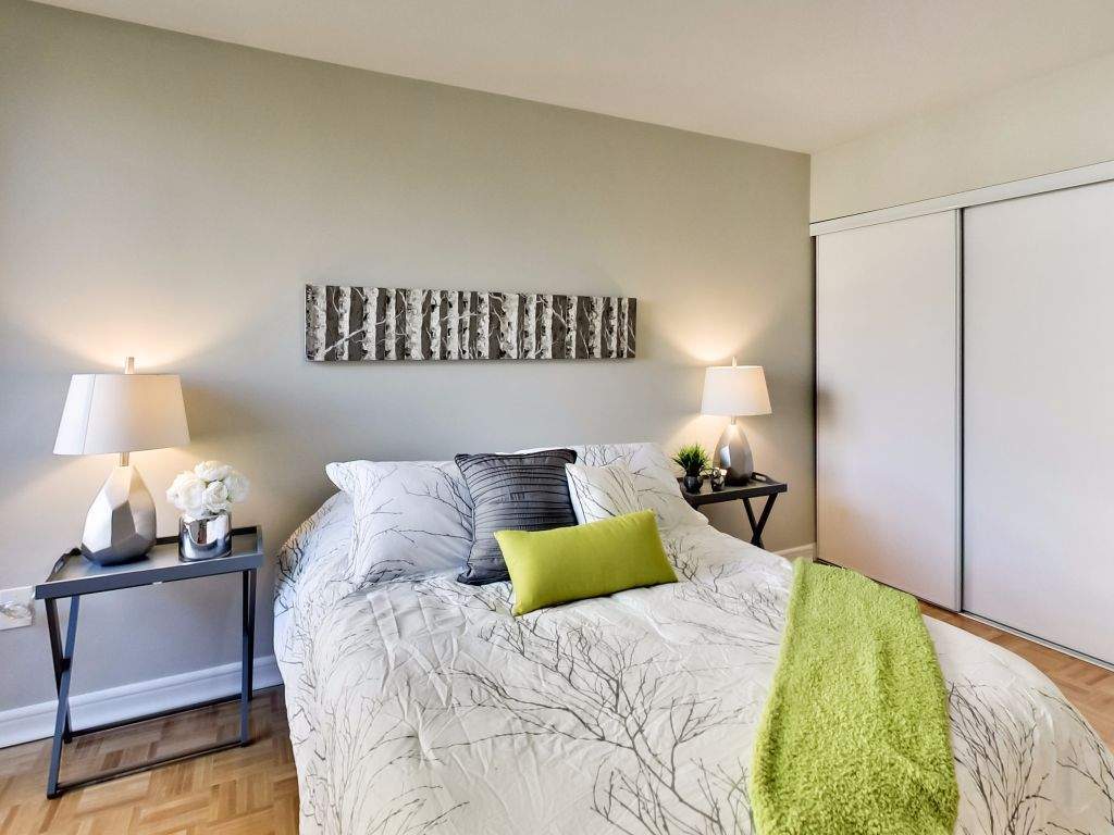 Photo - 660 Briar Hill