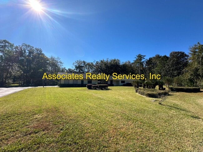 Photo - Beautiful Large Home with Screened Pool in Buckingham West!