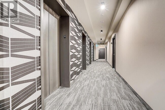 Photo - 180 Front St E Unité 3011