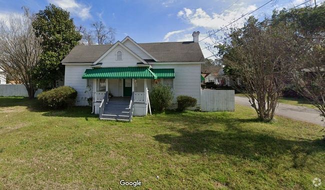 Building Photo - 138 S Main St Rental
