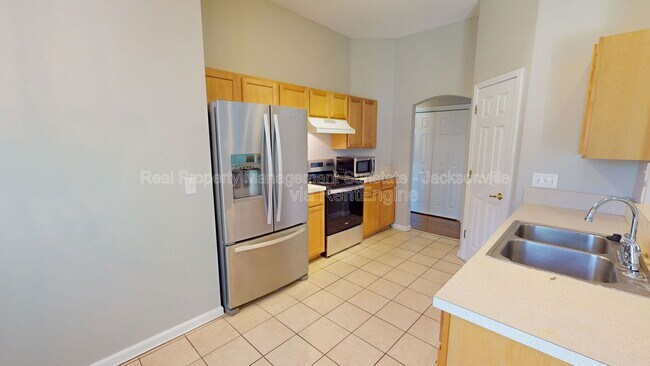 Photo - 11908 Raindrop Rd