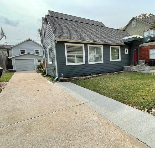 Building Photo - 4334 Jefferson St