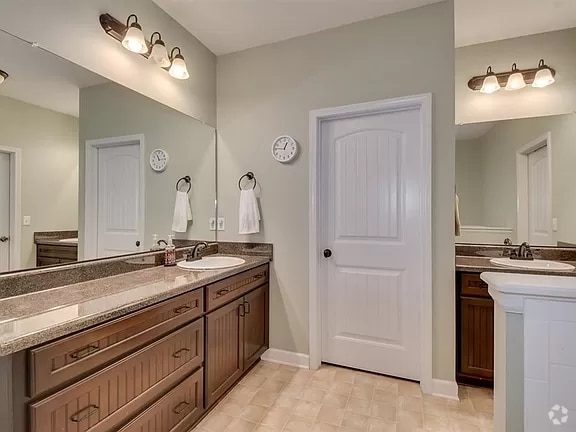 Building Photo - 853 Tyler Woods Dr Rental