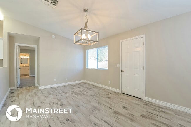 Photo - 1950 W Burgundy Way