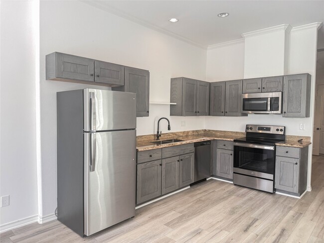 Photo - 3233 Real St Unidad A