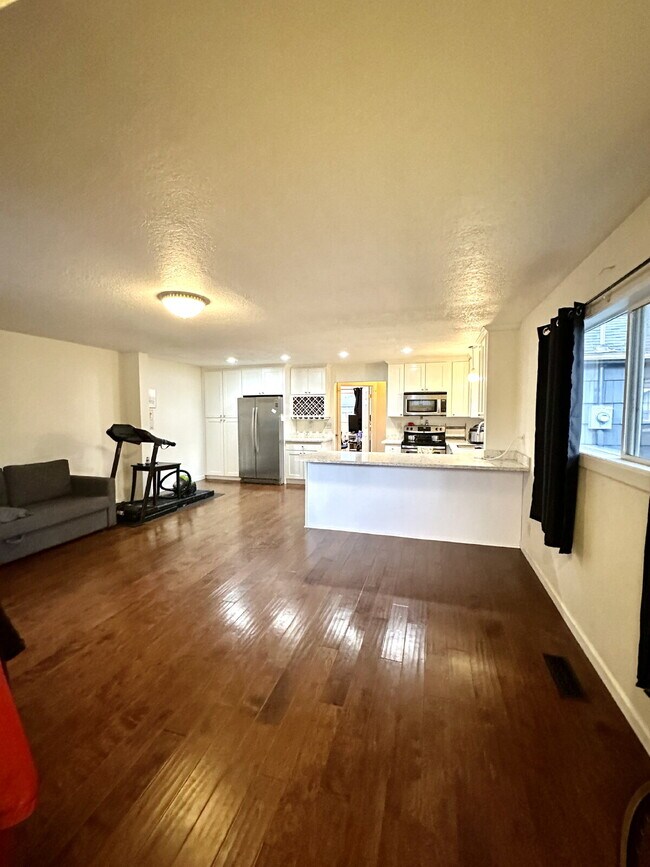 Photo - Portland Bungalow, Near Park, Easy Freeway Access