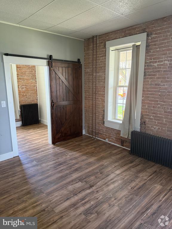 Building Photo - 414 E Main St Rental