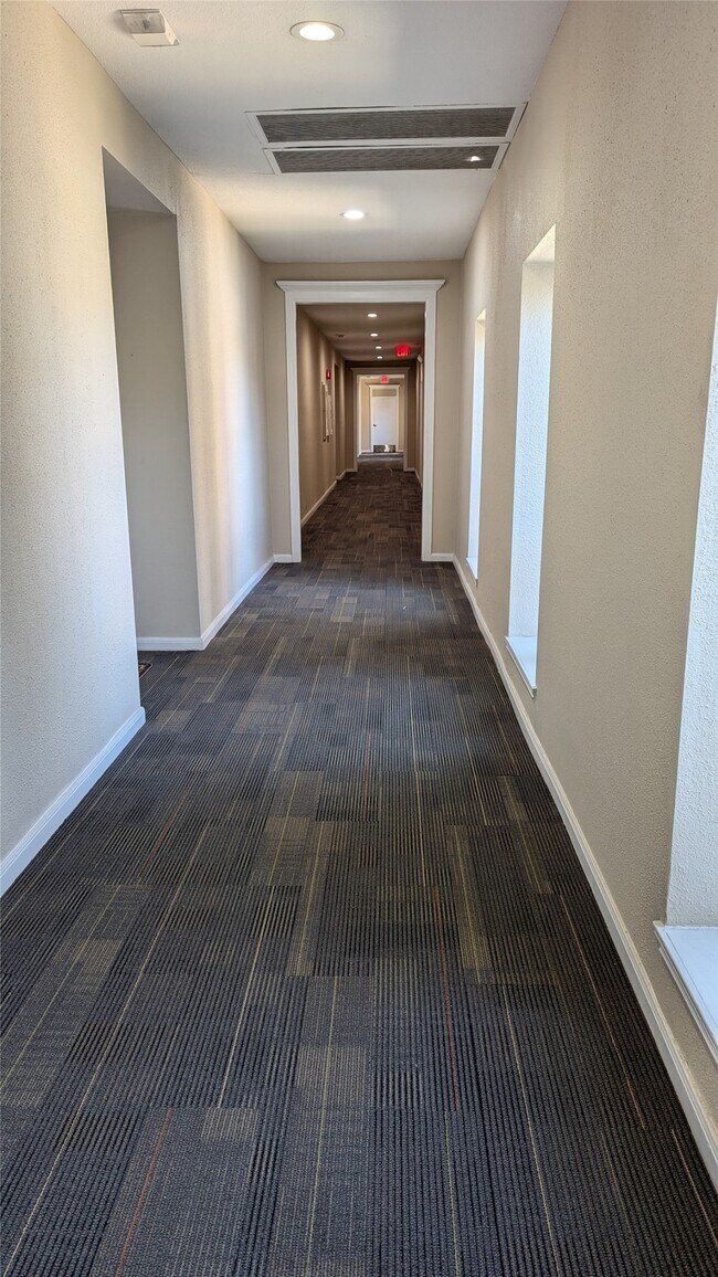 Photo - 2400 N Braeswood Blvd Unit 326