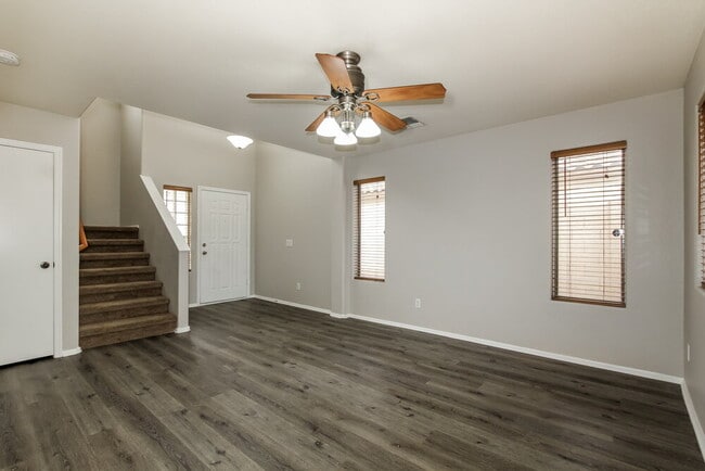 Photo - 16231 W Moreland St