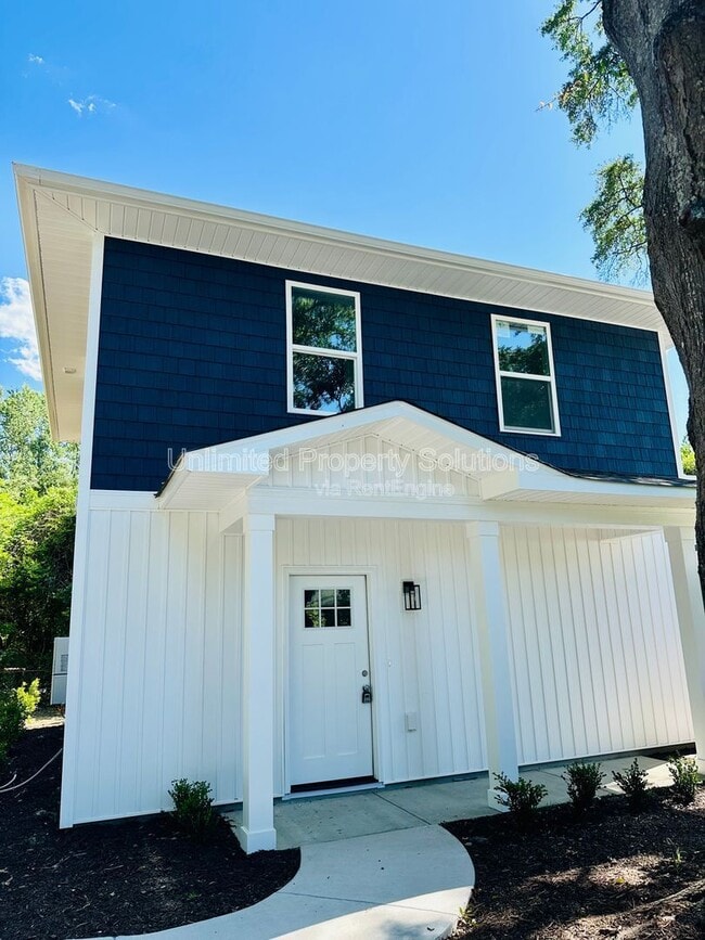 Photo - 312 Wood Dale Dr Unit B