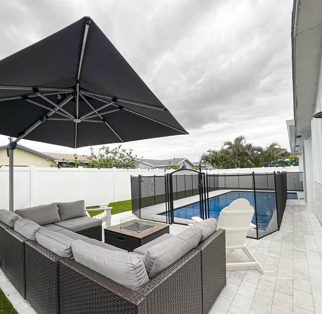 Photo - 8912 SW 6th St