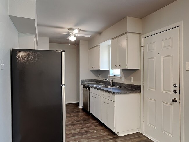 Photo - Beautiful Single Family Home | 3 BR/1BA | 1 Car-Garage | Fenced Backyard