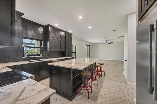 15530 Aqua Cir