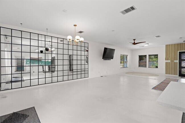 Photo - 8353 Steamline Cir